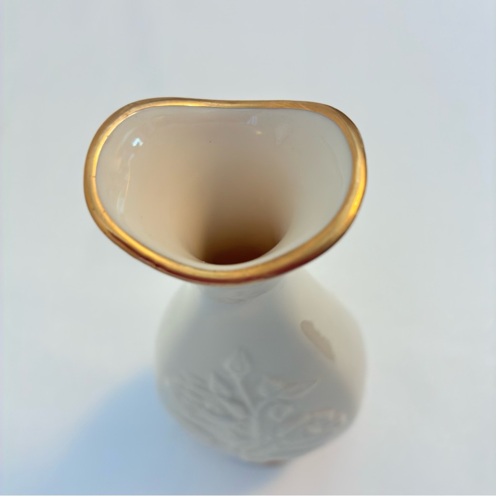 Lenox Sharon Rose Bud Vase - Picture 5 of 7